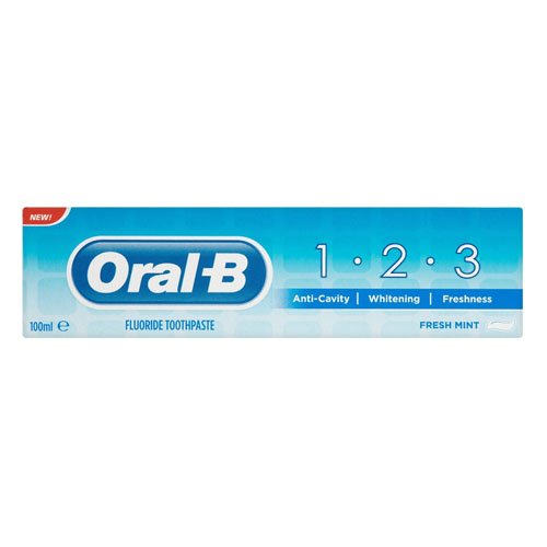 [112453] ORAL B 1·2·3 MENTA CON FLÙOR ACTIVO 100ML